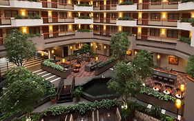 Embassy Suites By Hilton Austin Arboretum
